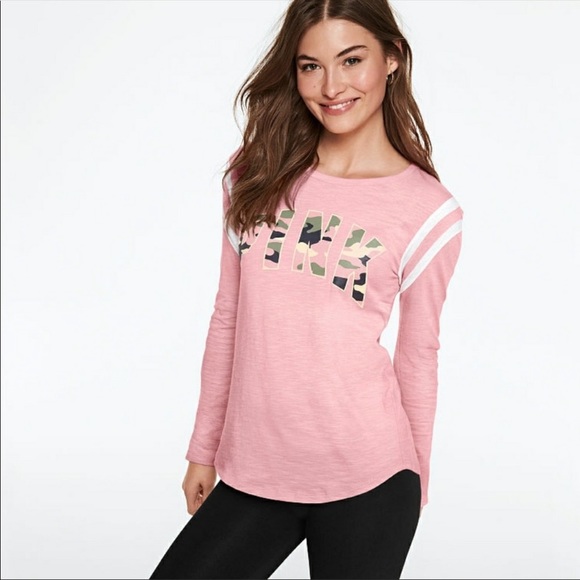 VS PINK Camp Logo Long Sleeve football Tee Shirt - Picture 2 of 8